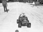 1989 - Snow storm, child driving on snow