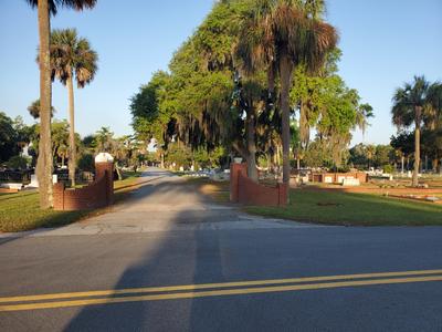 Main Entry Palmetto Cemetery